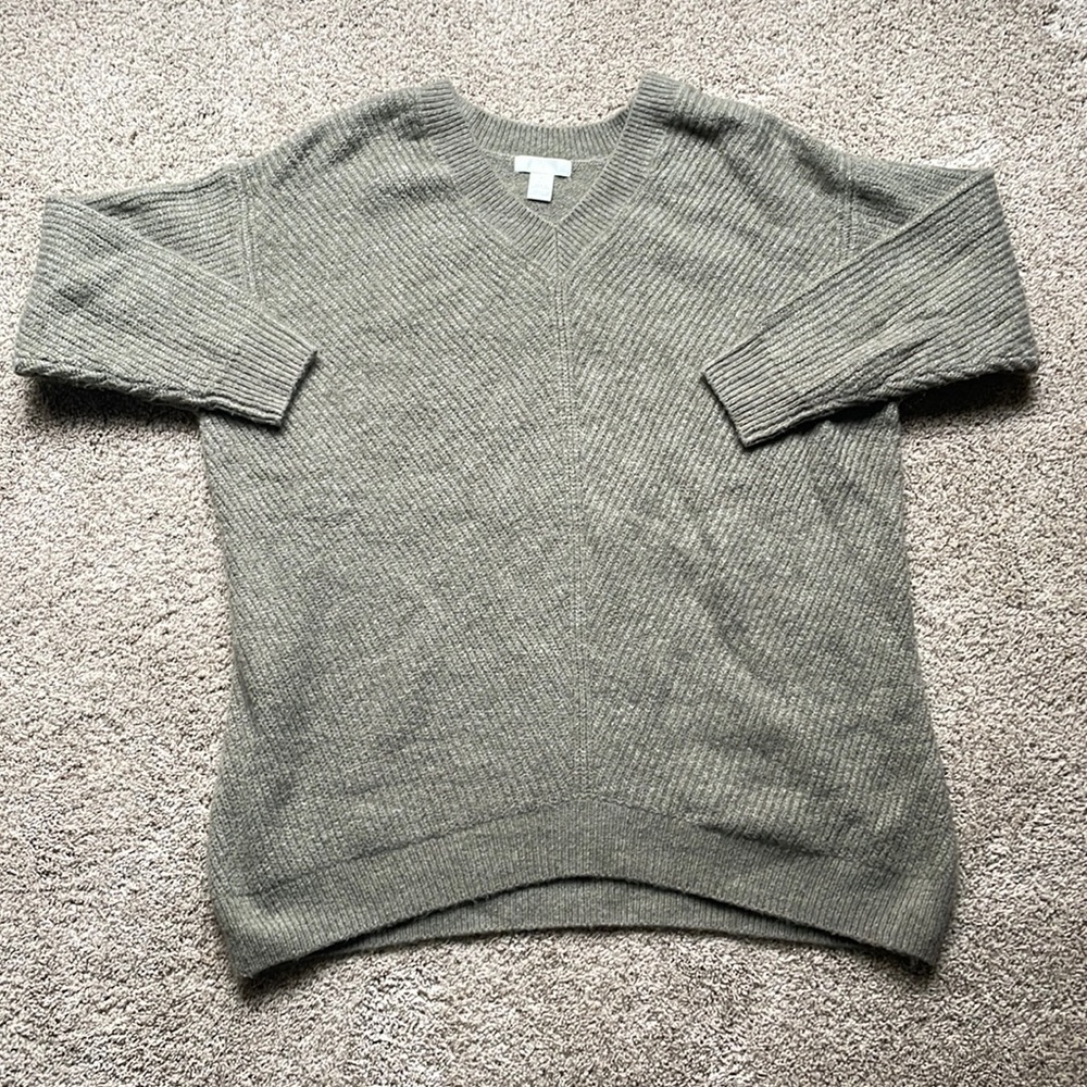 H&M Long Oversized V Neck Sweater in Olive Green (size L)